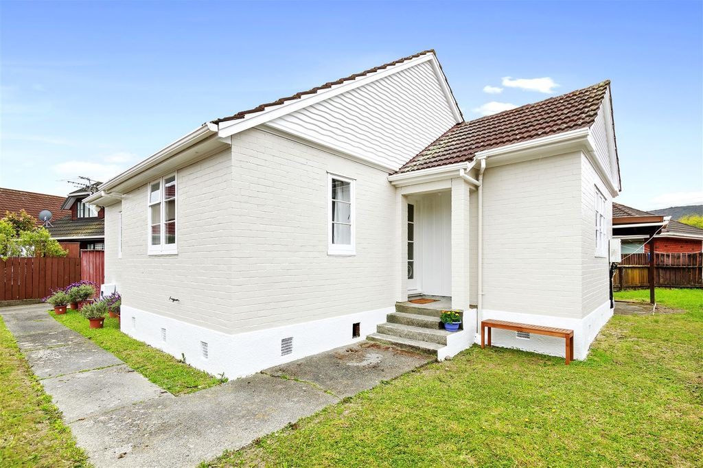 Sold 2/18 Cressy Street, Waterloo realestate.co.nz