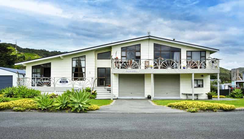 5 Bill Nolan Place, Mahia