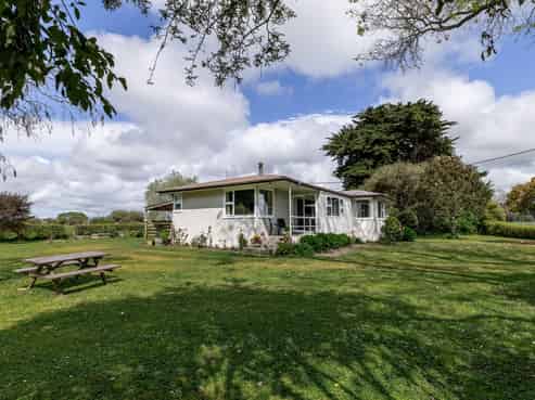 305 Karere Road, Tiakitahuna