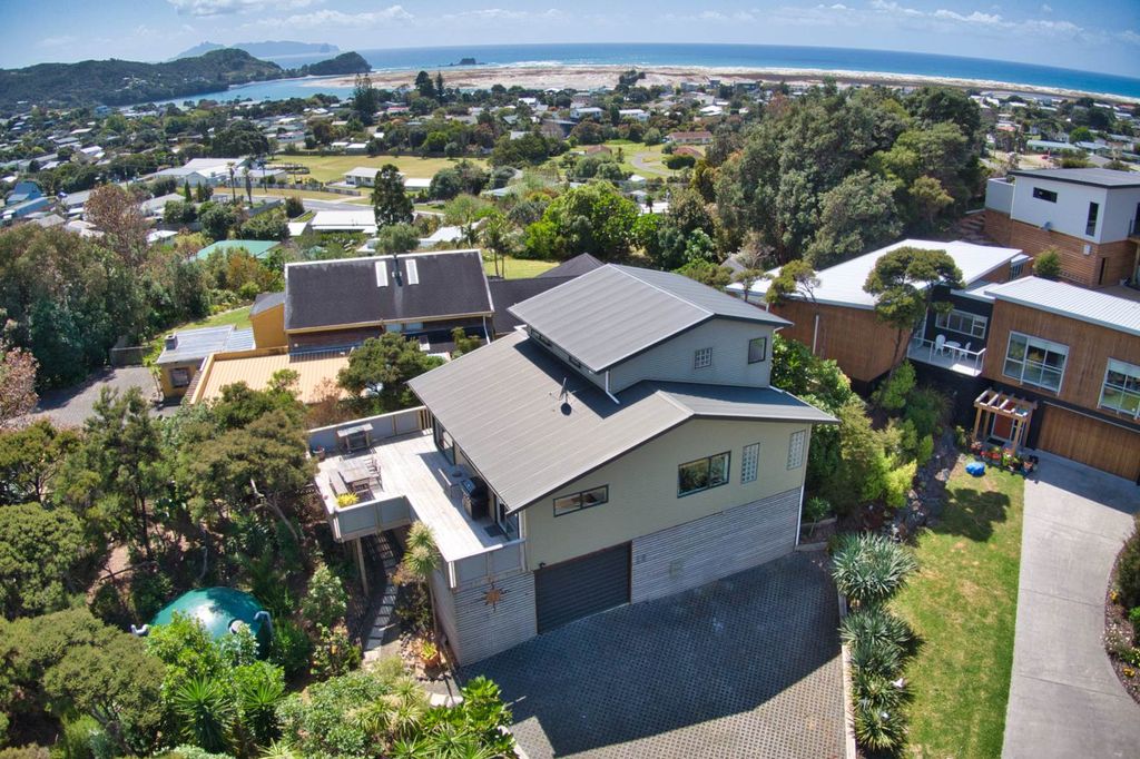 Property value 16 Greenview Drive, Mangawhai Heads realestate.co.nz