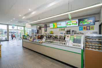 Price reduced! Motivated vendors - act now!