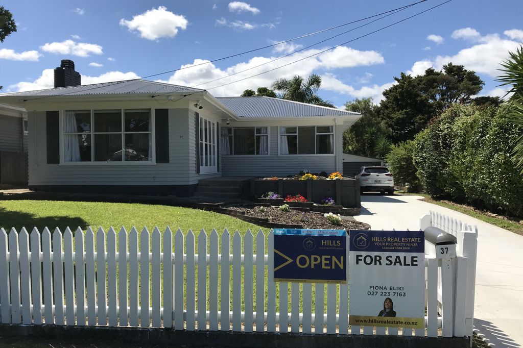 Sold 37 Mckean Avenue, Manurewa realestate.co.nz