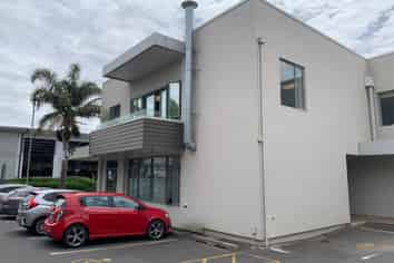 Office in Katikati for lease