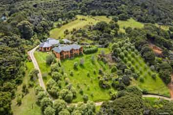 38 Medland Road, Great Barrier Island