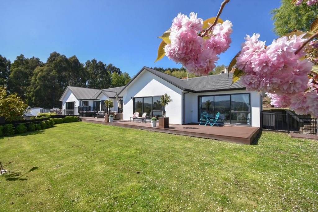 Property value 224 Gladstone Road North, Mosgiel realestate.co.nz