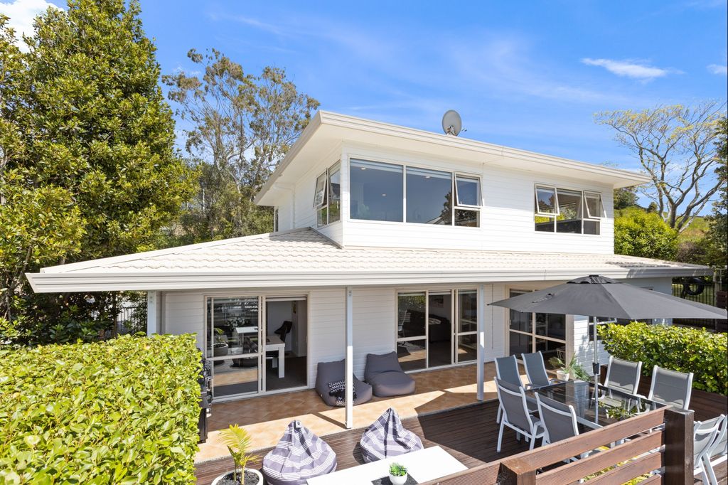 Property value 13 Orewa Heights Crescent, Orewa realestate.co.nz