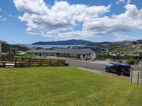 10 Banksia Road, Cable Bay