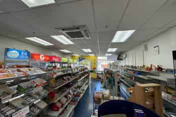 Millennium Precinct Retail on Great South Road