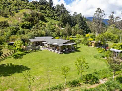 264 Lud Valley Road, Hira