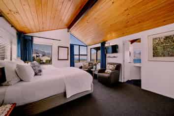 Queenstown's Balmoral Lodge For Sale
