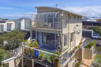 1a/268 Onewa Road, Birkenhead