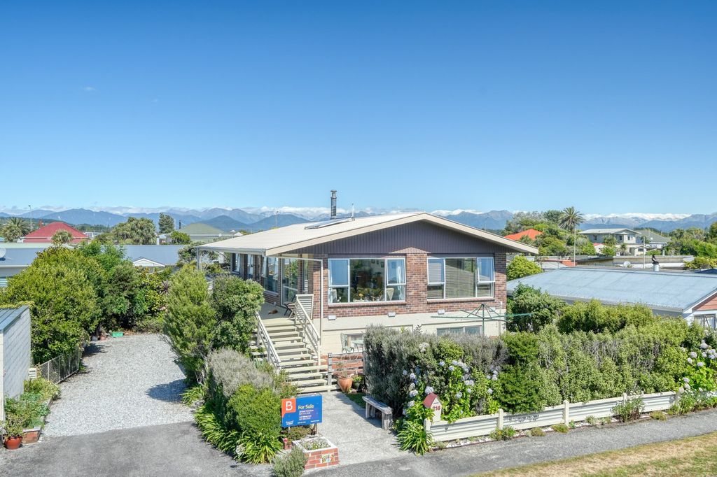 Sold 216 Revell Street, Hokitika realestate.co.nz