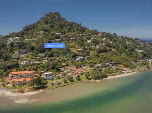3/10 The Esplanade, Tairua