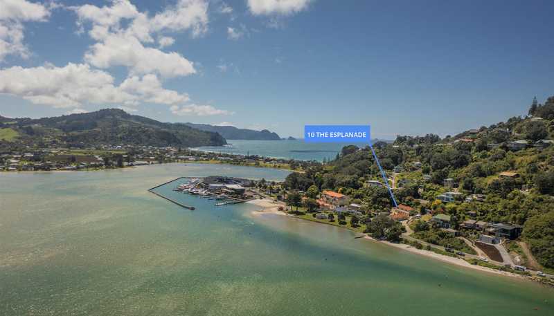 3/10 The Esplanade, Tairua