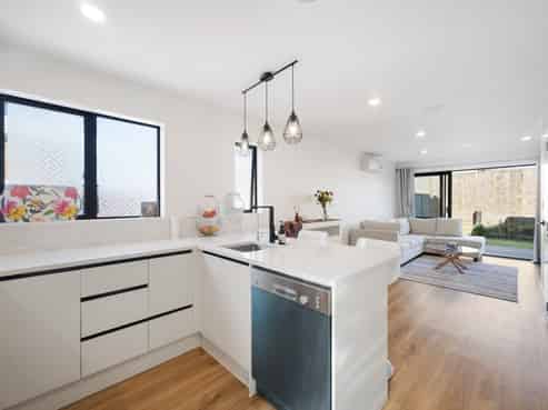 3/10 Ayr Road, Pakuranga Heights