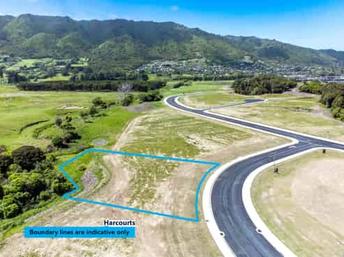 8 Kotuku Ngutupapa Way, Waikanae