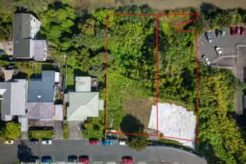 Residential development opportunity - Water views!