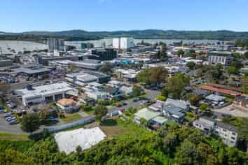 Residential development opportunity - Water views!
