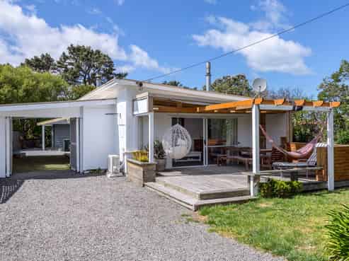 67 Whangaimoana Beach Road, Pirinoa