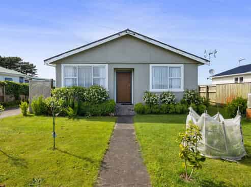 406 Ball Road, Manutahi