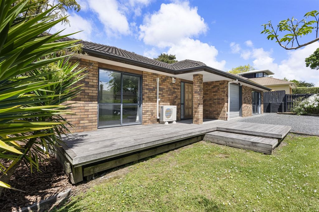 Property value 170 Pooks Road, Swanson realestate.co.nz