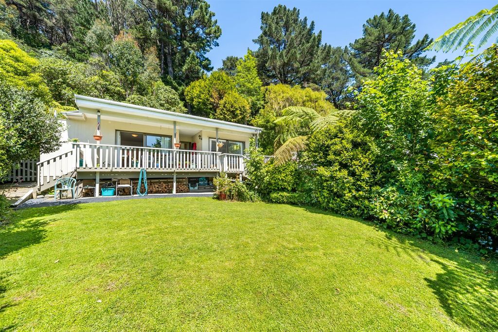 Property value 14 Hine Road, Wainuiomata realestate.co.nz