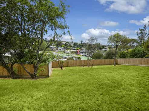 8A Cedar Terrace, Stanmore Bay