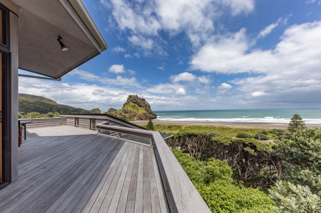 Property value 40 Garden Road, Piha realestate.co.nz