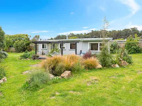 14 Pari Street, Aramoana