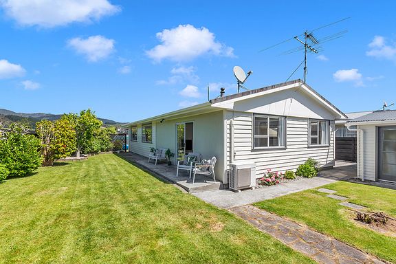 Property value - 22 Omaha Grove, Totara Park - realestate.co.nz