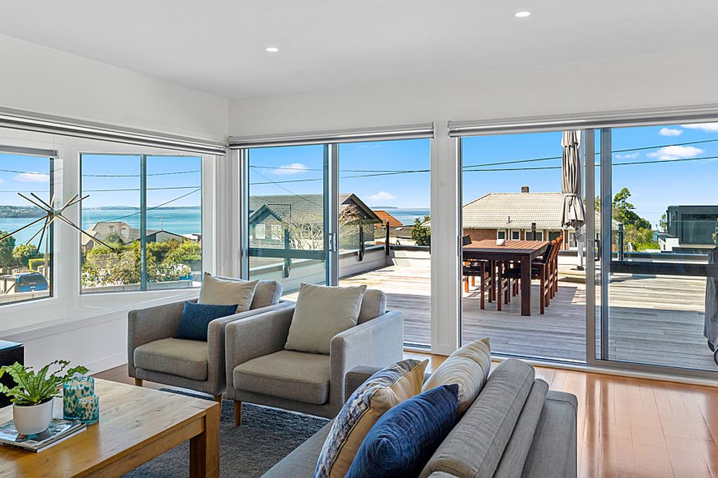 Property value 1/126 Churchill Road, Rothesay Bay realestate.co.nz