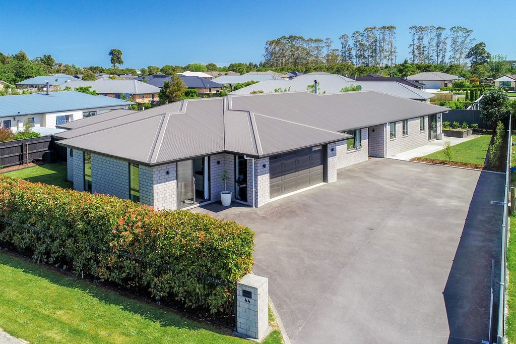 Property value 44 Eastons Road, Westport realestate.co.nz
