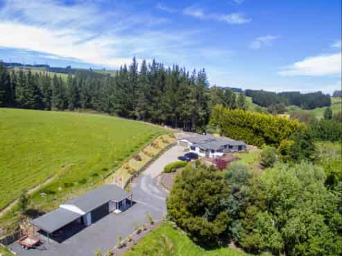 536 Three Mile Hill Road, North Taieri