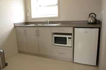 Well Located Quality Motel - 18 Suites