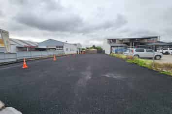 Sealed yard - Central Pukekohe