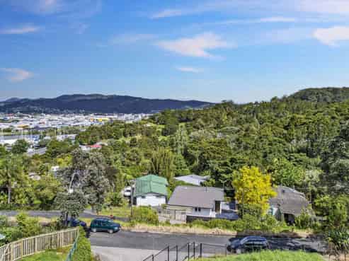 2C Jessie Street, Parahaki