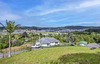 2C Jessie Street, Parahaki