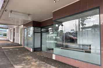 GLEN EDEN SHOP FOR LEASE
