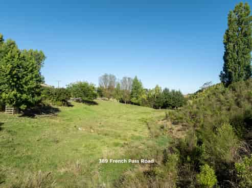 351, 389,  French Pass Road, Cambridge