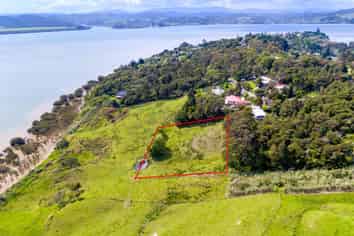 13 Cochrane Street, RAWENE