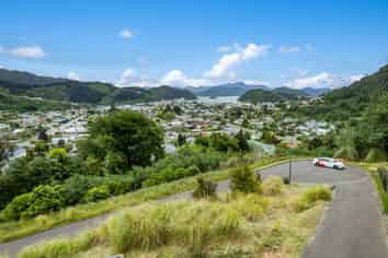 10 Kakapo Rise, Picton