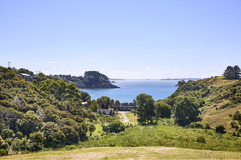 10 Tamihana Road, Waiheke Island For Sale realestate.co.nz