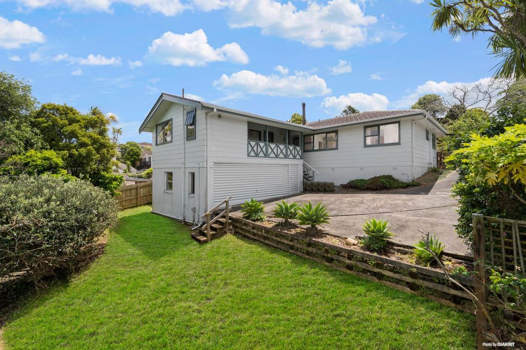 Property value 57 Sycamore Drive, Sunnynook realestate.co.nz