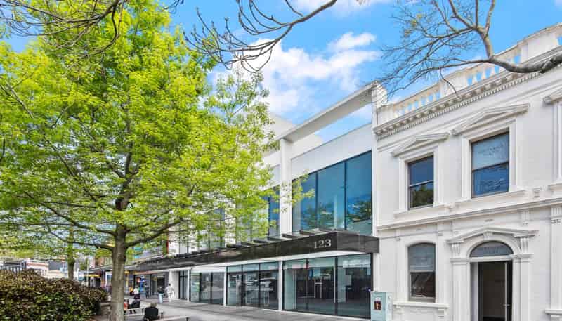 123 Broadway, Newmarket