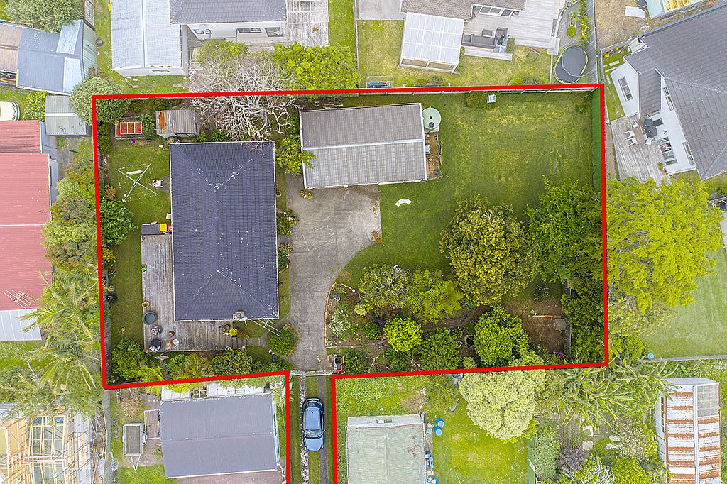 Property value 47 Waipani Road, Te Atatu Peninsula realestate.co.nz