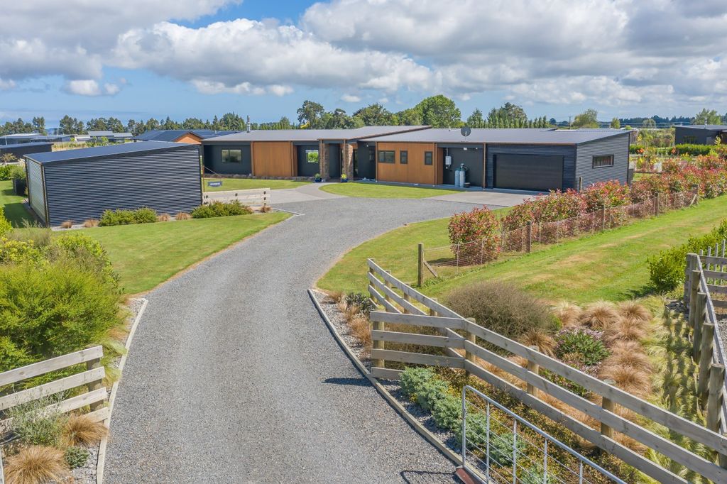 Sold - 152 Gladstone Road, Levin - realestate.co.nz