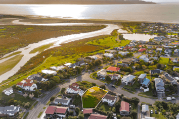 39 Hicks Crescent, WAIKANAE BEACH