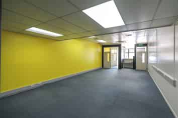 One Building - Room for TWO Tenancies!