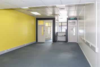 One Building - Room for TWO Tenancies!