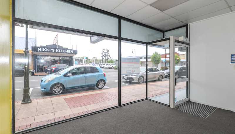 102 Main Street, Huntly